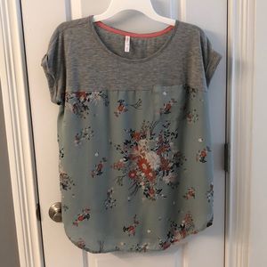 Green floral print top